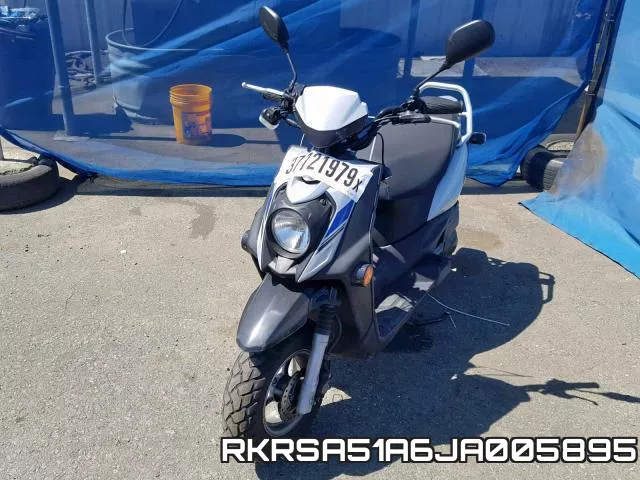 RKRSA51A6JA005895 фото 3