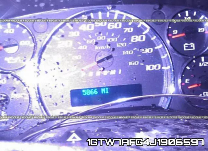 1GTW7AFG4J1906597 фото 8