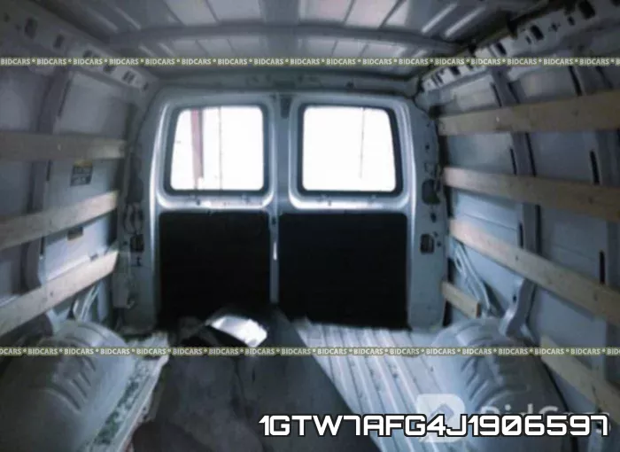 1GTW7AFG4J1906597 фото 9