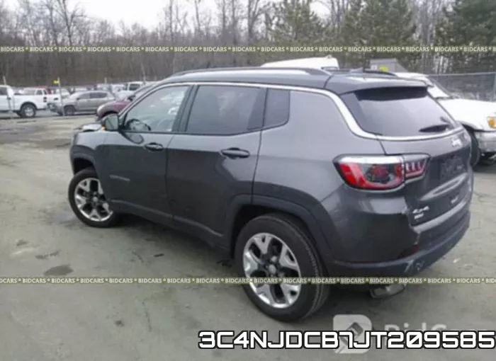3C4NJDCB7JT209585 фото 4