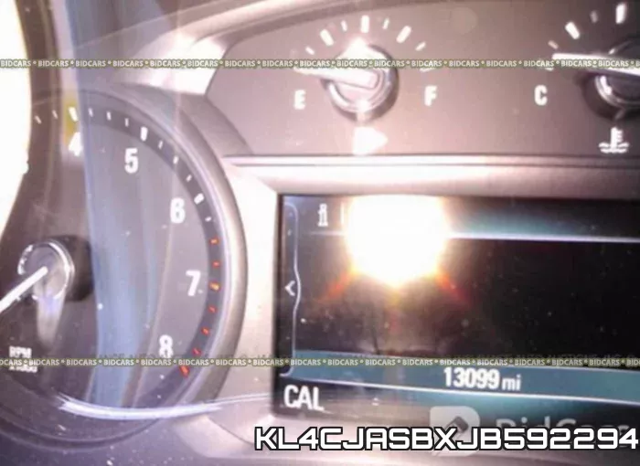 KL4CJASBXJB592294 фото 8