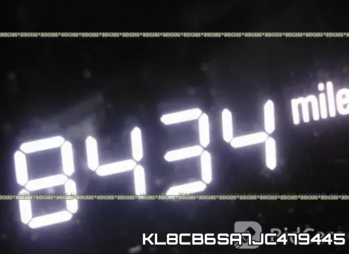 KL8CB6SA7JC479445 фото 8