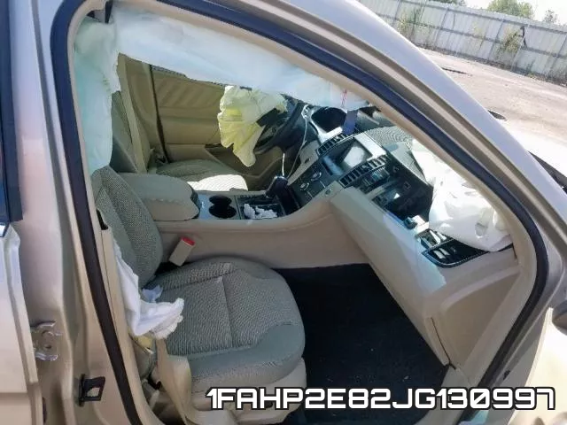 1FAHP2E82JG130997 фото 6