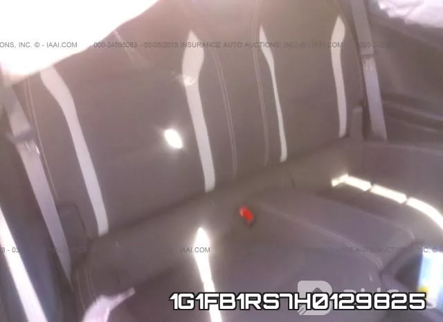 1G1FB1RS7H0129825 фото 9