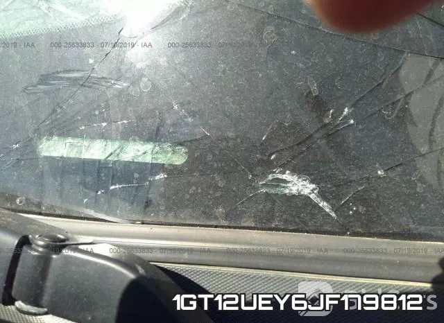 1GT12UEY6JF179812 фото 10