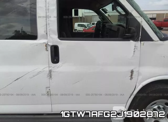 1GTW7AFG2J1902872 фото 7