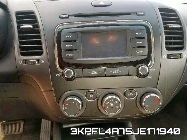 3KPFL4A75JE171940 фото 10