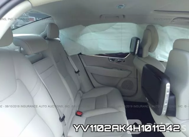YV1102AK4H1011342 фото 9