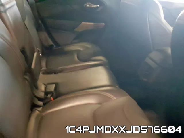 1C4PJMDXXJD576604 фото 7