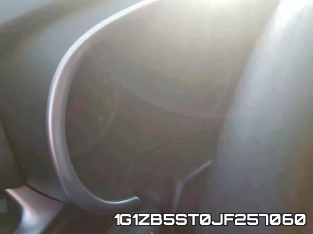 1G1ZB5ST0JF257060 фото 9
