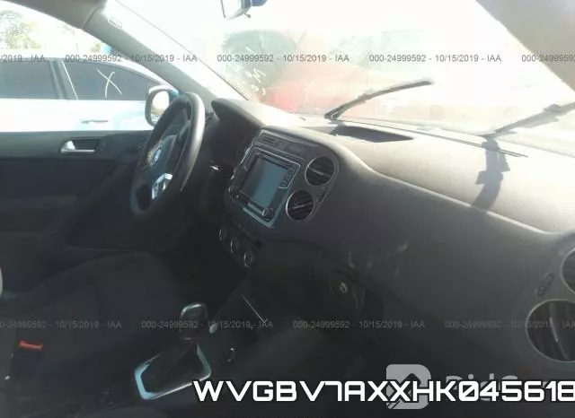 WVGBV7AXXHK045618 фото 6
