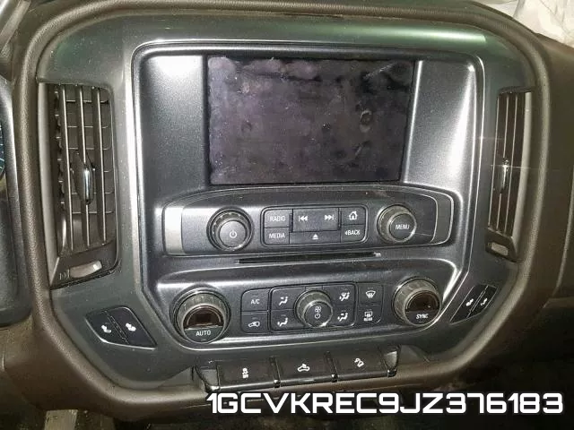 1GCVKREC9JZ376183 фото 10