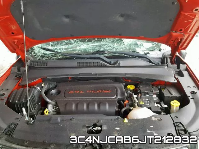 3C4NJCAB6JT212832 фото 8