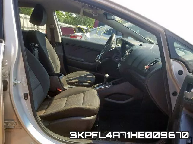 3KPFL4A71HE009670 фото 6