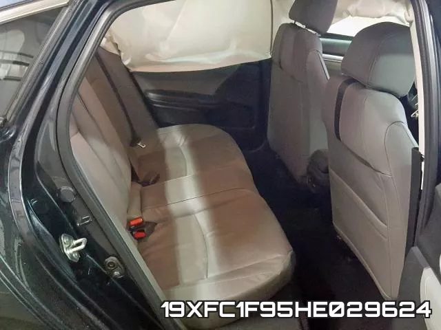 19XFC1F95HE029624 фото 7