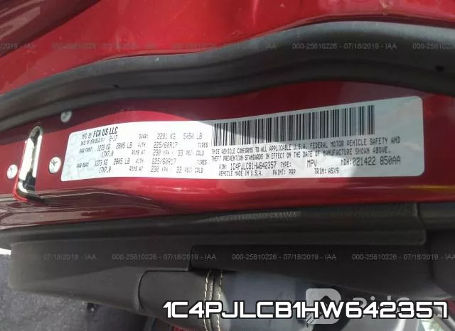 1C4PJLCB1HW642357 фото 10