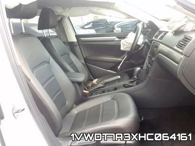 1VWDT7A3XHC064161 фото 6