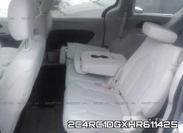 2C4RC1DGXHR611425 фото 9