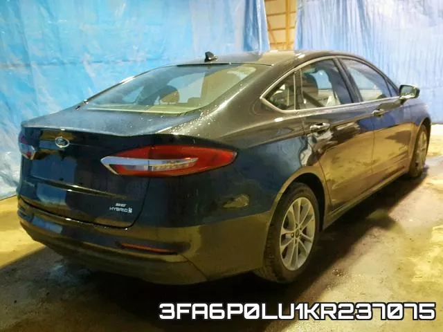 3FA6P0LU1KR237075 фото 5