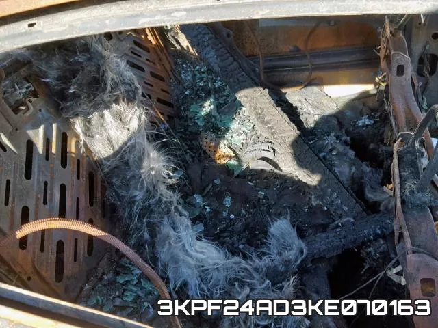 3KPF24AD3KE070163 фото 7