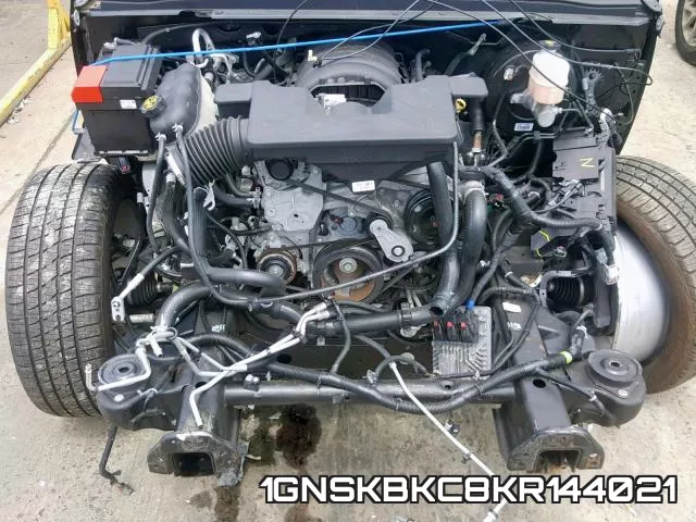 1GNSKBKC8KR144021 фото 8