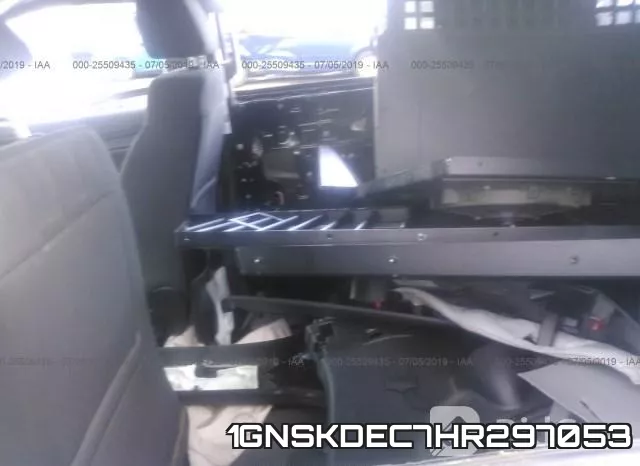 1GNSKDEC7HR297053 фото 8