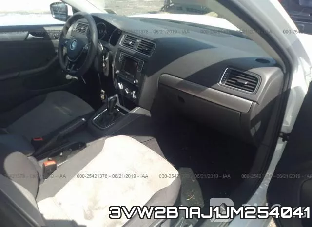3VW2B7AJ1JM254041 фото 6