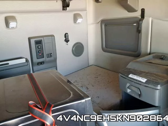 4V4NC9EH5KN902864 фото 7