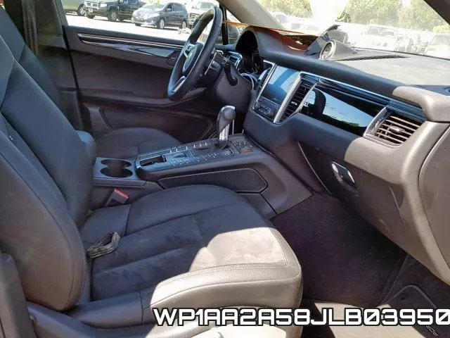 WP1AA2A58JLB03950 фото 6