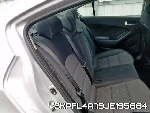 3KPFL4A79JE195884 фото 7