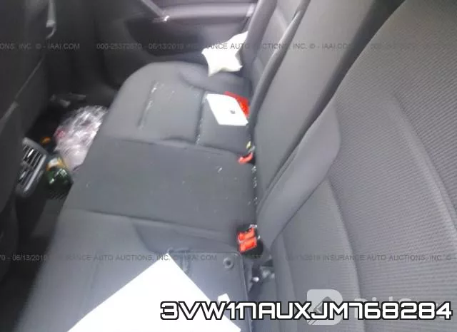 3VW117AUXJM768284 фото 9