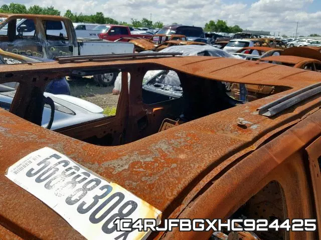 1C4RJFBGXHC924425 фото 10