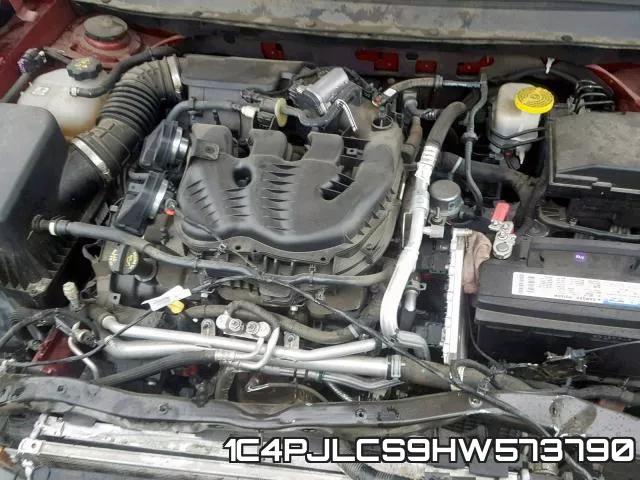 1C4PJLCS9HW573790 фото 8