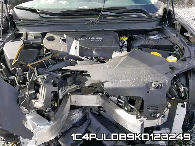 1C4PJLDB9KD123249 фото 8