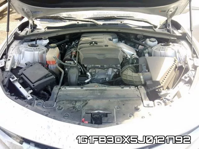 1G1FB3DX5J0121792 фото 8