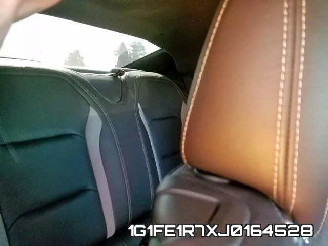 1G1FE1R7XJ0164528 фото 7