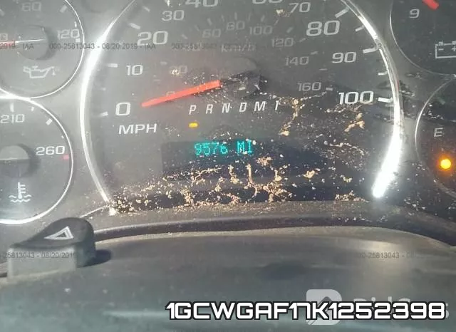 1GCWGAF17K1252398 фото 8