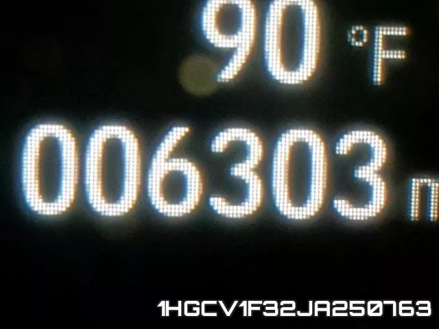 1HGCV1F32JA250763 фото 9