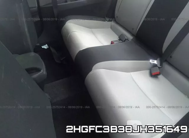 2HGFC3B38JH351649 фото 9