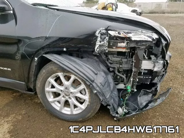 1C4PJLCB4HW617761 фото 10