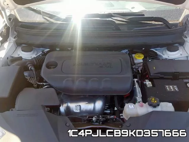 1C4PJLCB9KD357666 фото 8