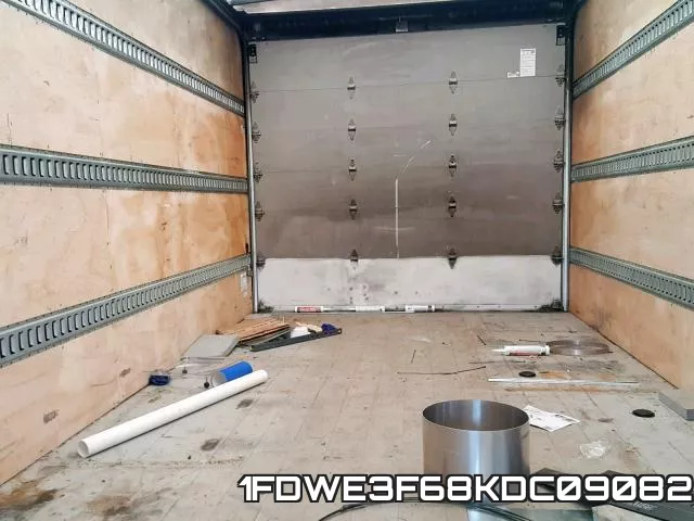 1FDWE3F68KDC09082 фото 7