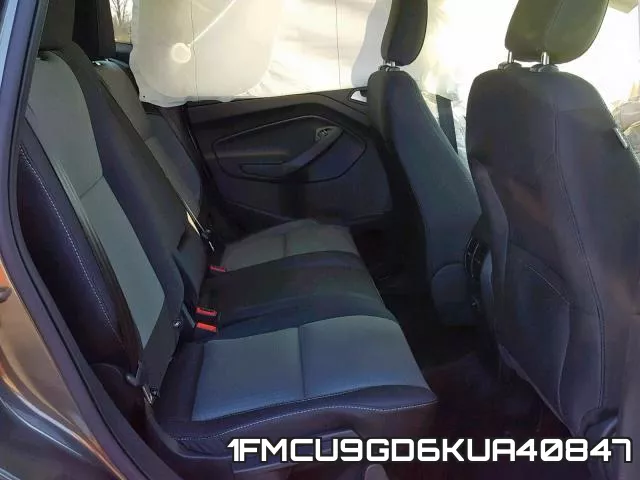 1FMCU9GD6KUA40847 фото 7