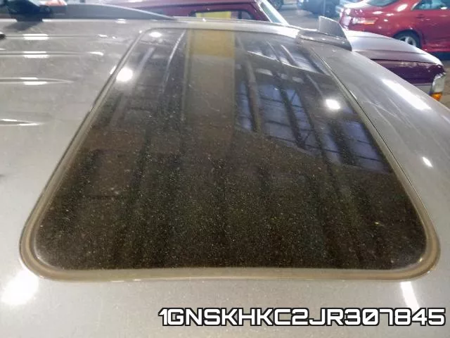 1GNSKHKC2JR307845 фото 10