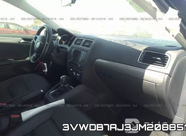 3VWDB7AJ3JM208851 фото 6