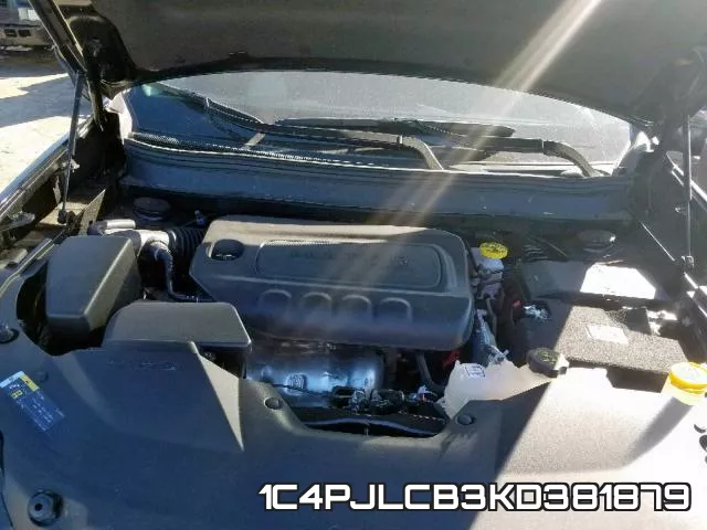1C4PJLCB3KD381879 фото 8
