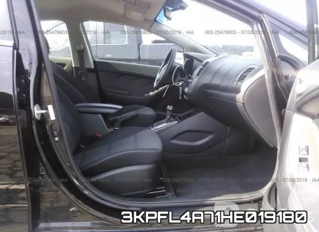 3KPFL4A71HE019180 фото 6