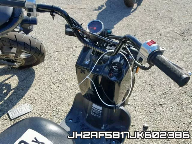 JH2AF5817JK602386 фото 6