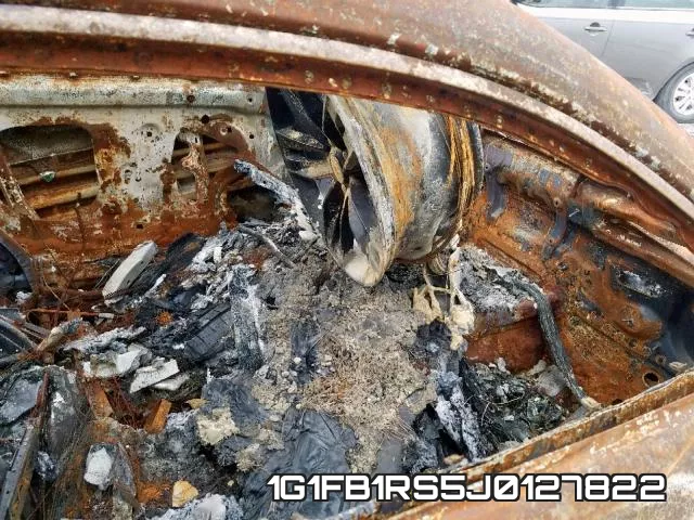 1G1FB1RS5J0127822 фото 6