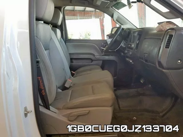 1GB0CUEG0JZ133704 фото 6